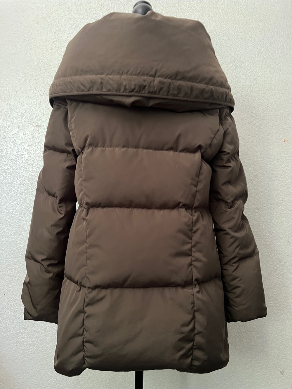 Women's Brown Asymmetrical Puffer Coat with Wide Collar - Picture 3 of 6